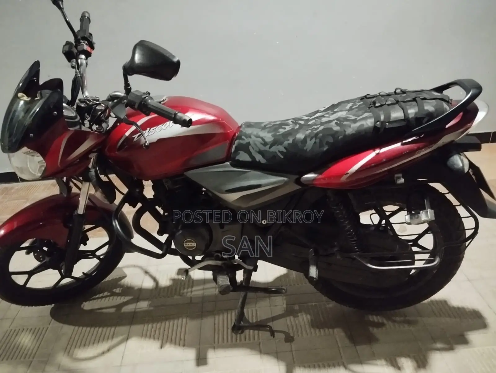 Bajaj Discover 125 2019 লাল
