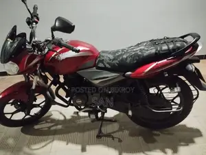 Bajaj Discover 125 2019 লাল