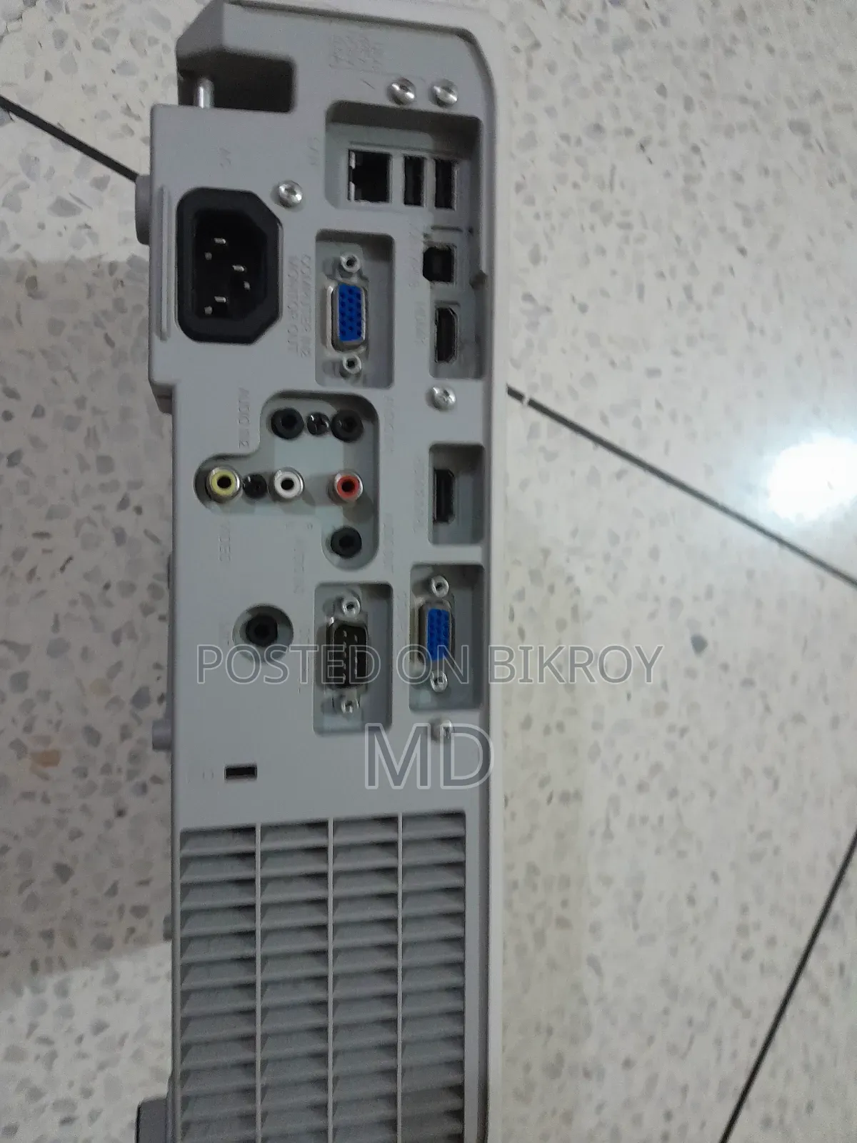 Hitachi Cp- X3042wn Projector