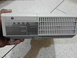 Hitachi Cp- X3042wn Projector