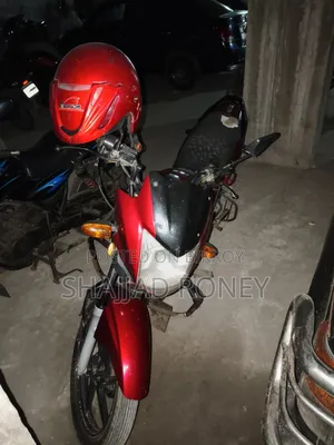 Runner Bullet 100 2016 Red