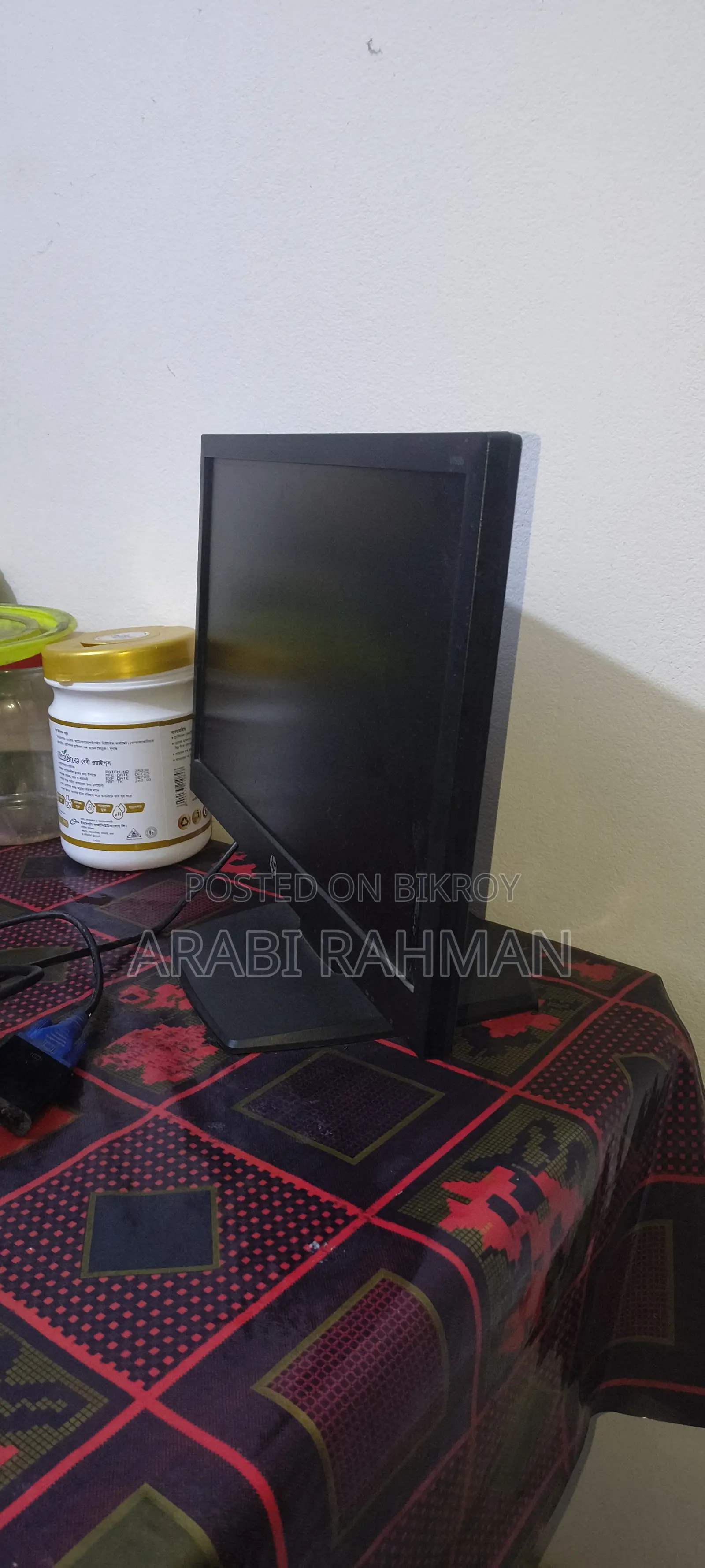 Hp ১৯" মনিটর