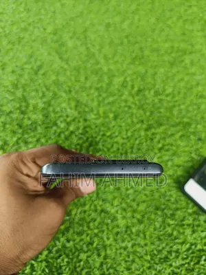 iQOO 128 GB Blue