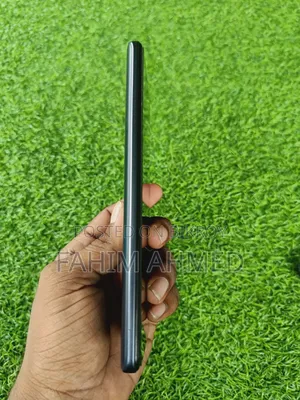 iQOO 128 GB Blue