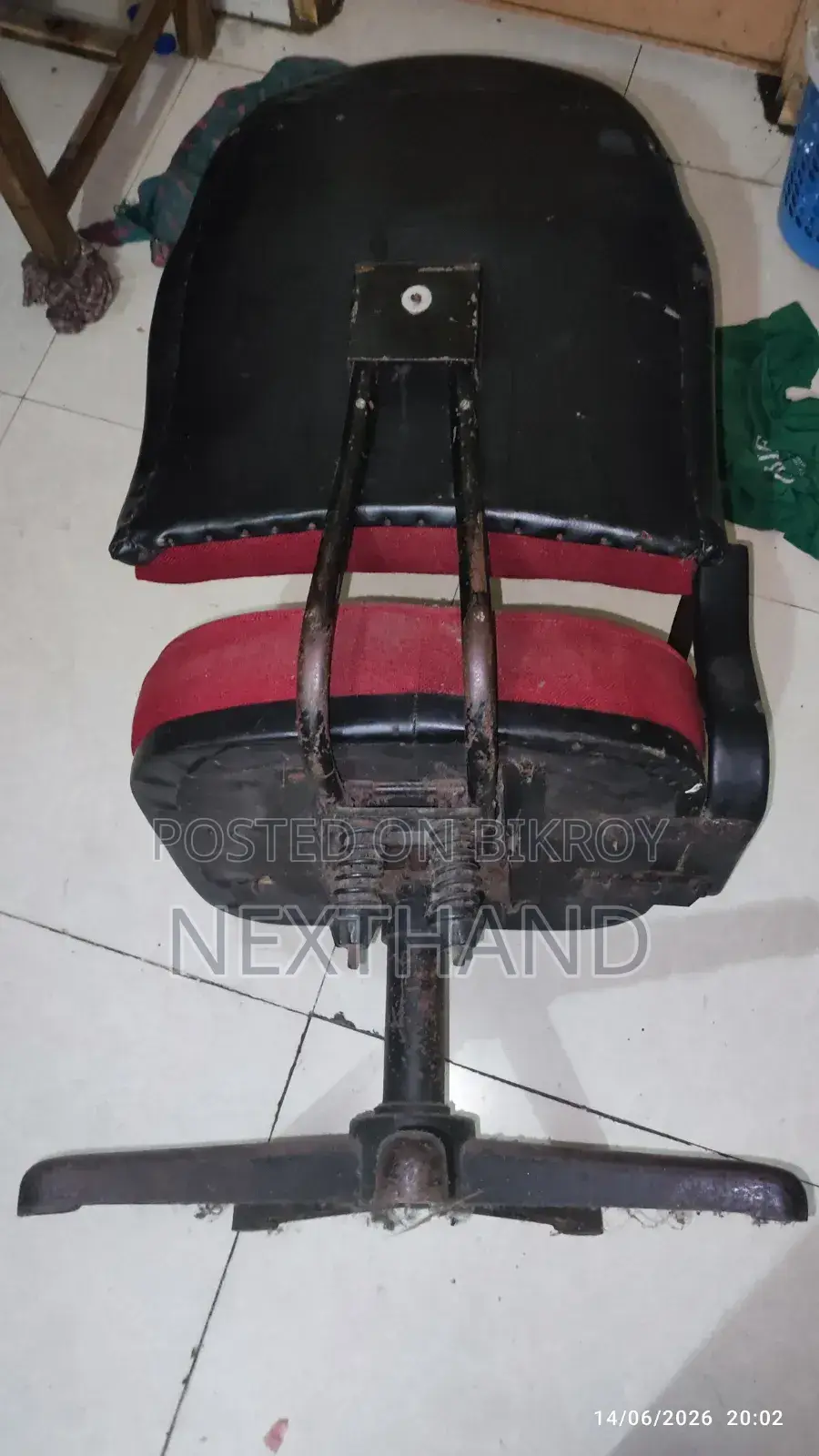 কম্পিউটার বা অফিস চেয়ার বাসায় ব্যবহার করার জন্য