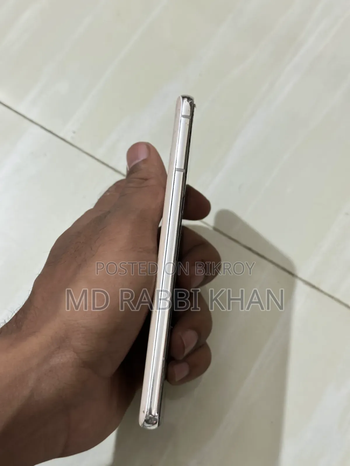 স্যামসাং গ্যালাক্সি এস২১ ৫জি ২৫৬ জিবি সাদা