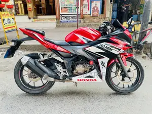 Honda CBR 2019 Red