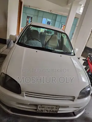 টয়োটা স্টারলেট ১৯৯৭ সাদা