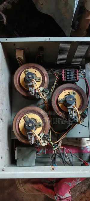Reliable Voltage Stabilizer for Industrial Use!