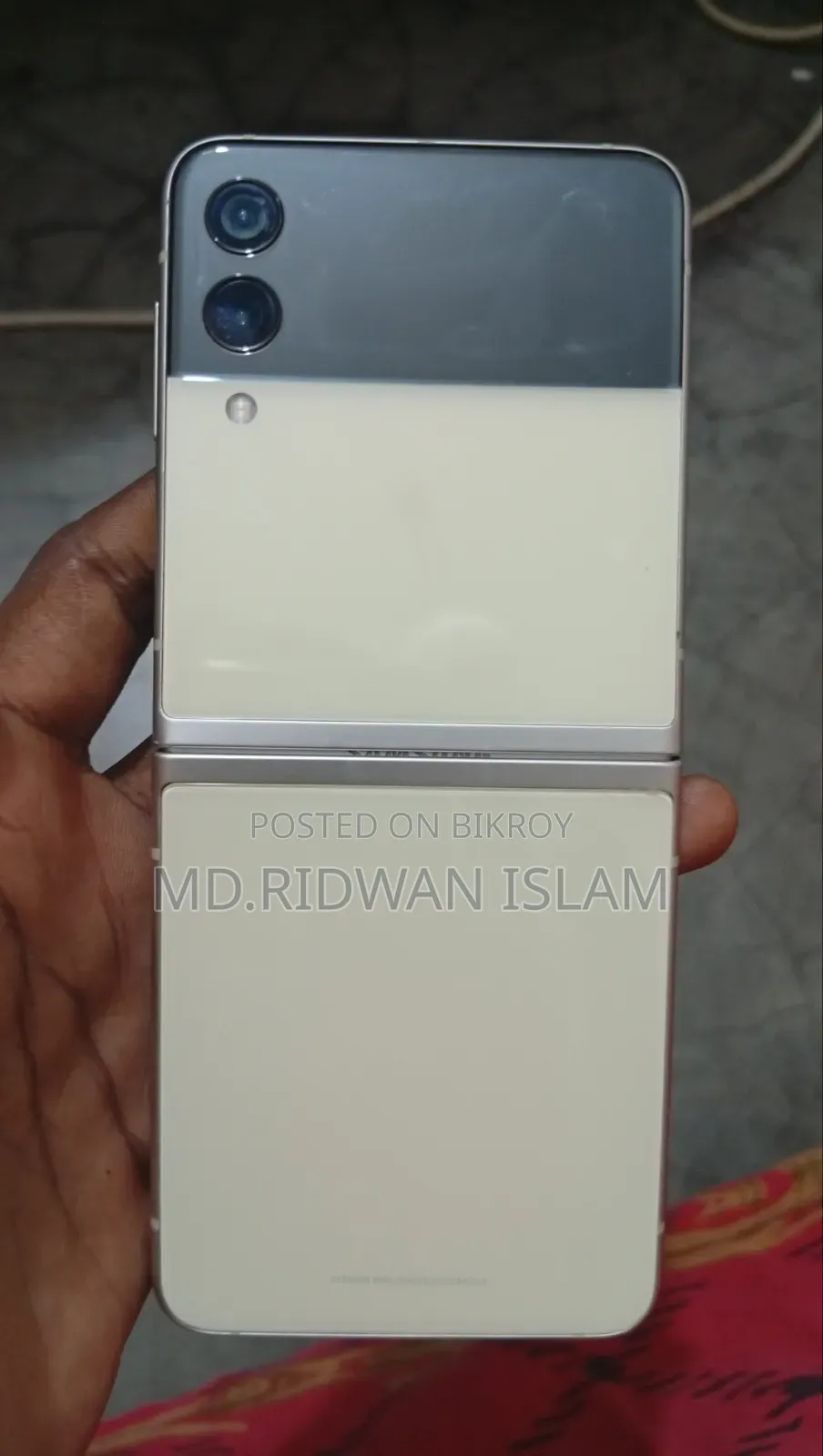 New Samsung Galaxy Z Flip 3 256 GB Gold