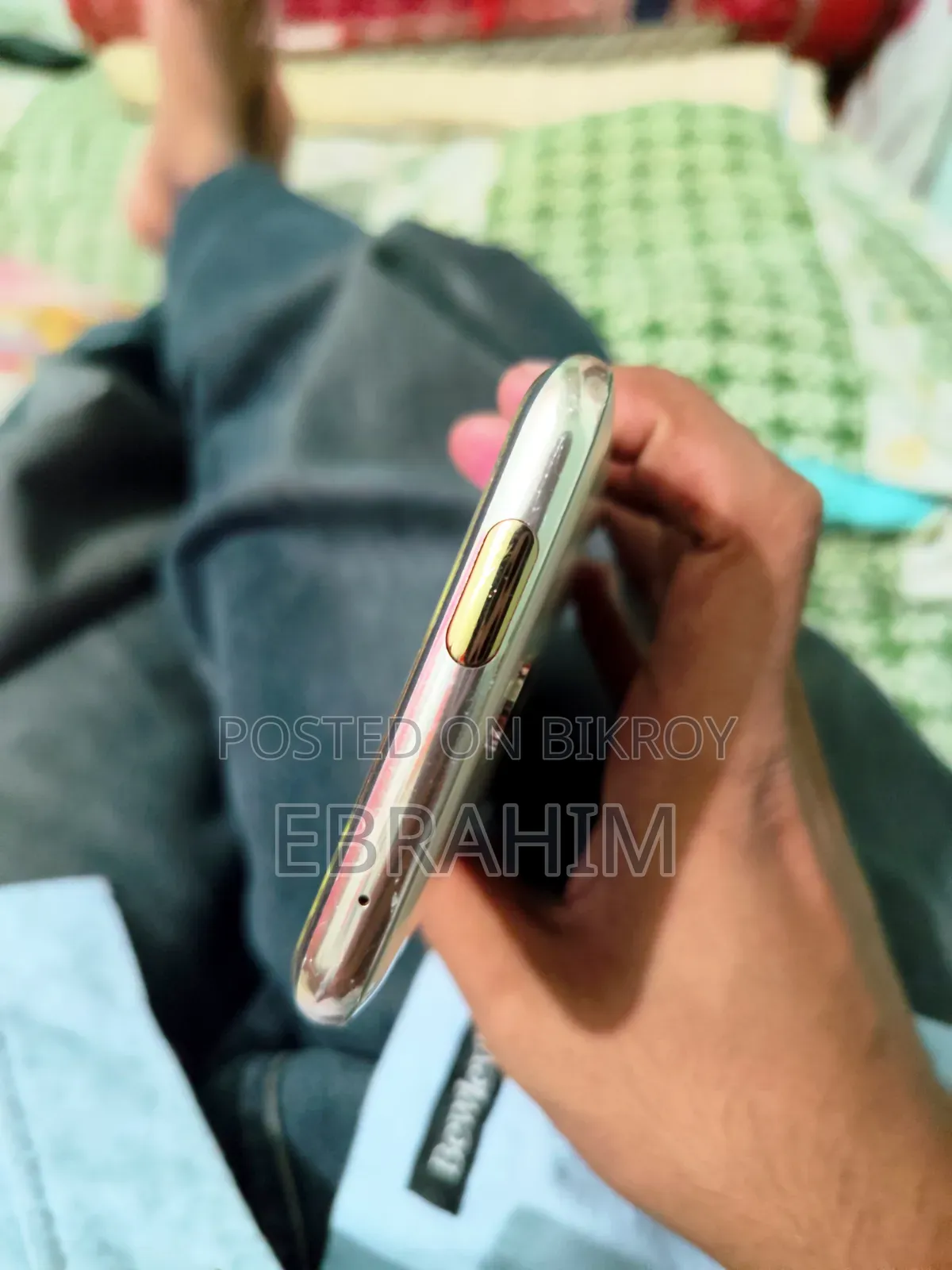ওয়ানপ্লাস ৭ প্রো ২৫৬ জিবি গোল্ড
