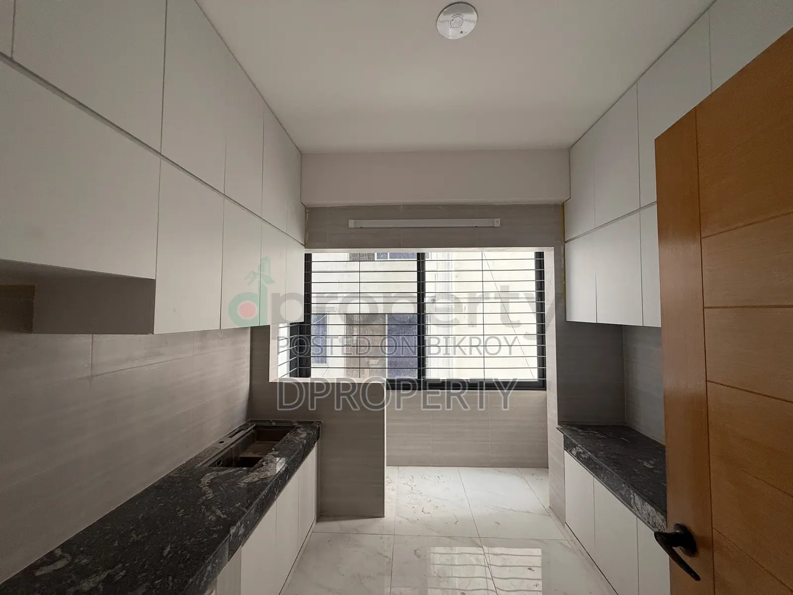 3bdrm Apartment in Basundhara for Rent