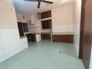 4-Bedroom Apartment in Gulshan for Rent