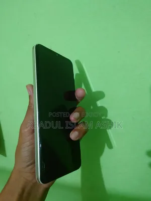 ভিভো ওয়াই১৬ ৬৪ জিবি গোল্ড