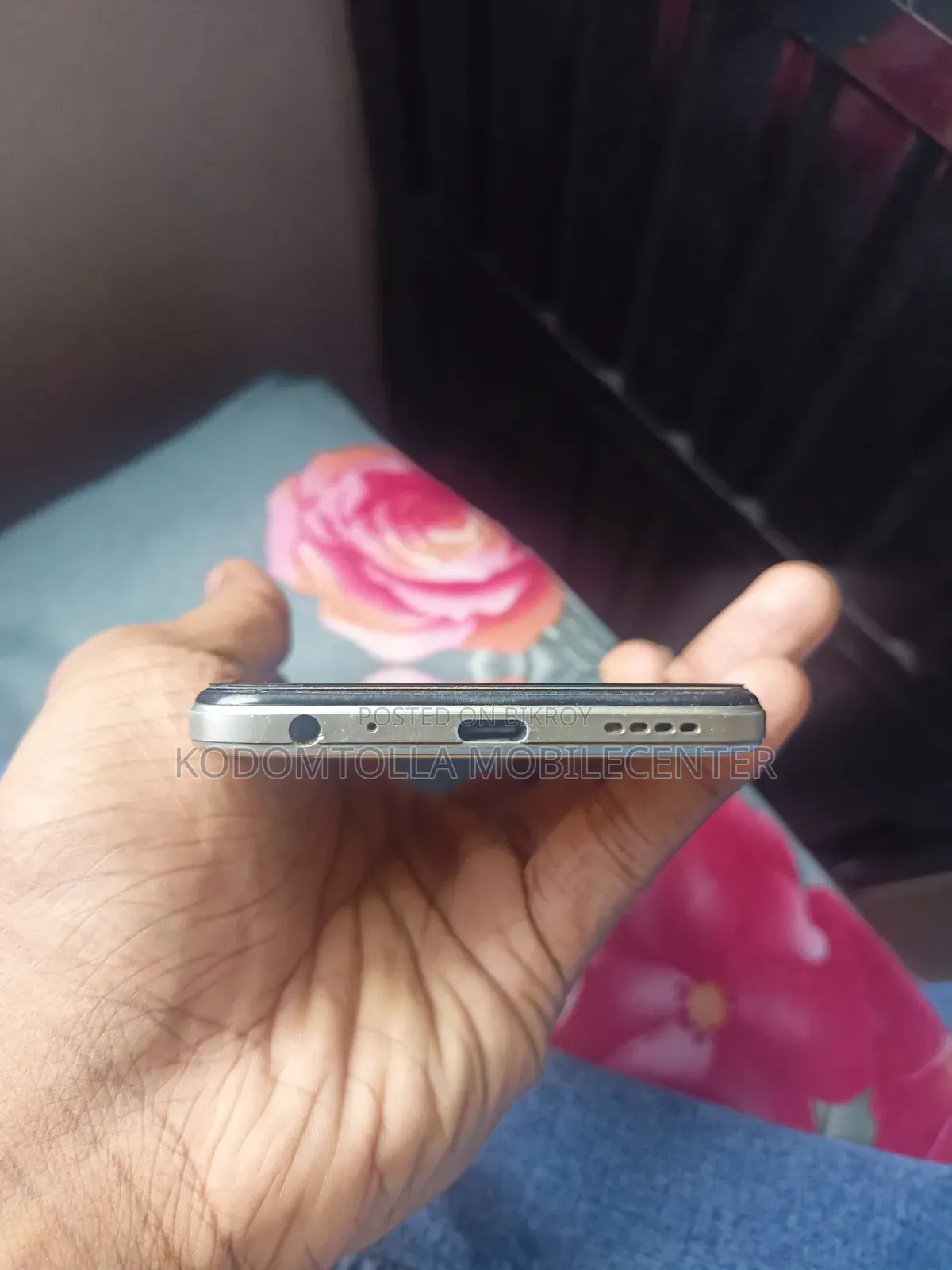 Vivo Y33s 128 GB Yellow