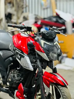 New TVS Apache 160 4V 2022 Red