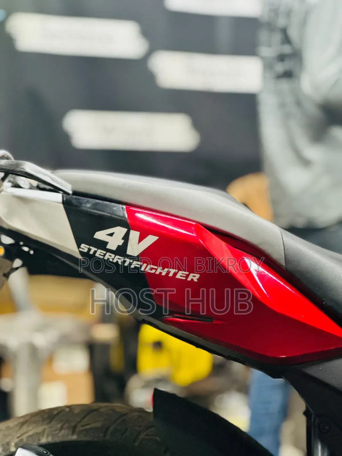 New TVS Apache 160 4V 2022 Red