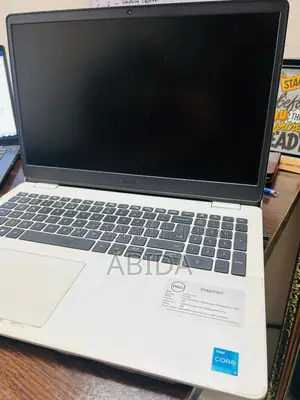 Laptop Dell Inspiron 15 8GB Intel Core i5 HDD+SSD 512GB
