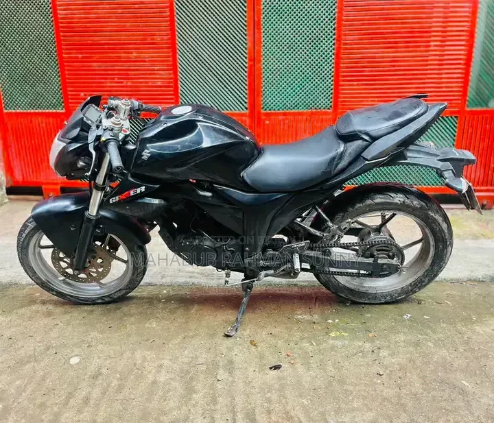 Suzuki Gixxer Monotone 2017 Black