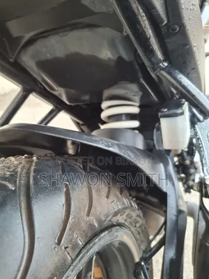 সুজুকি জিক্সার ২৫০ ২০২৫ কালো