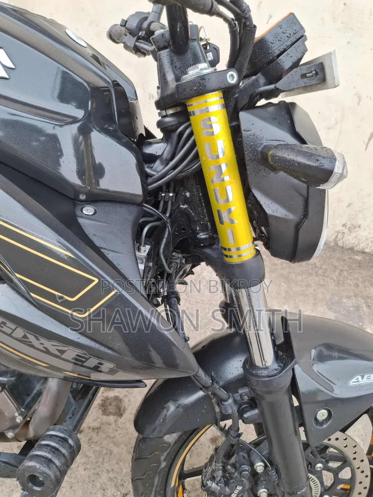 সুজুকি জিক্সার ২৫০ ২০২৫ কালো
