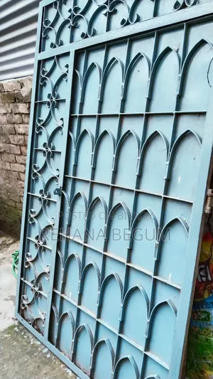 মেইন গেট বা মেইন দরজা