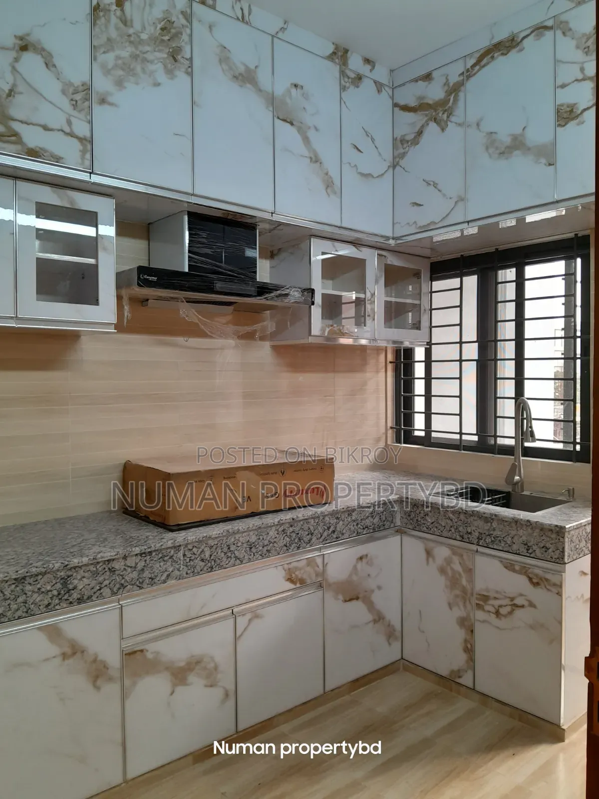4-bedroom Apartment in Numan Property Bd, Basundhara for Rent