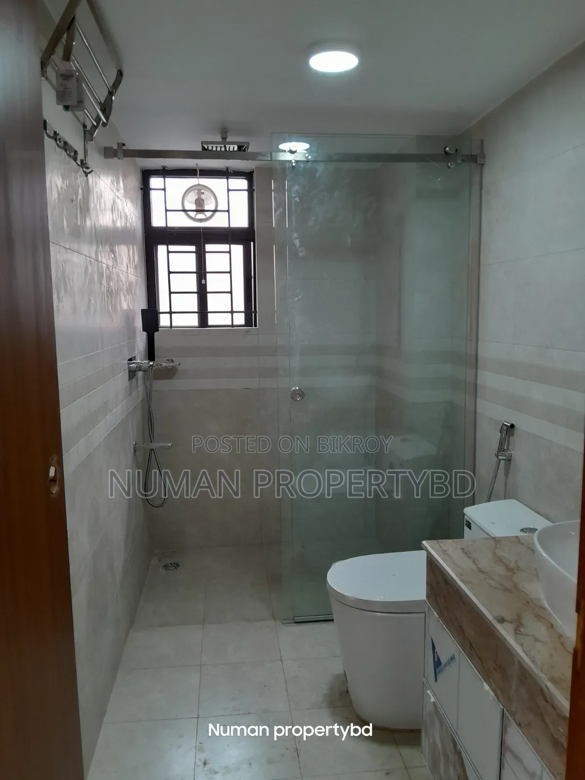 4-bedroom Apartment in Numan Property Bd, Basundhara for Rent