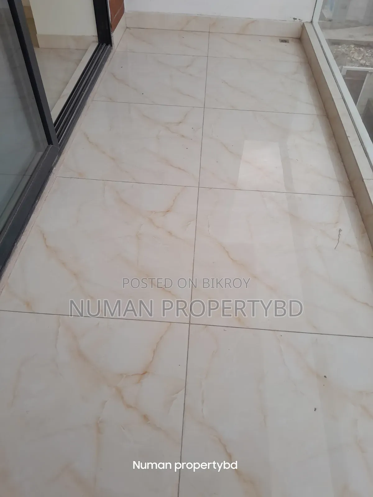 4-bedroom Apartment in Numan Property Bd, Basundhara for Rent