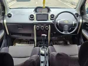 Toyota IST 2004 Blue