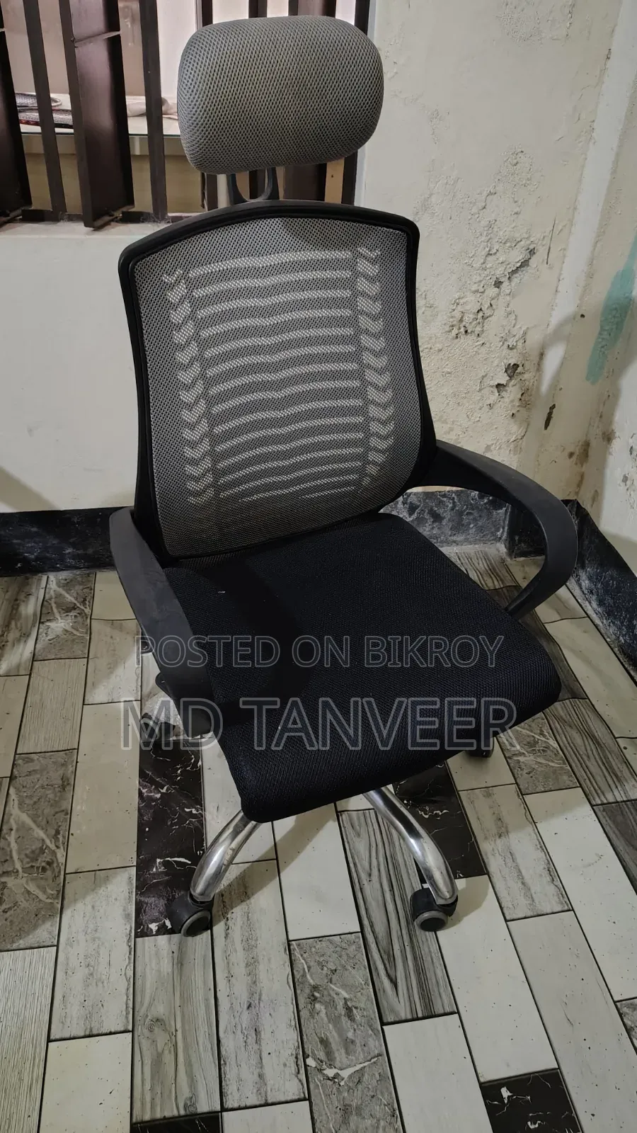 Office Table 4 Chairs Unused New