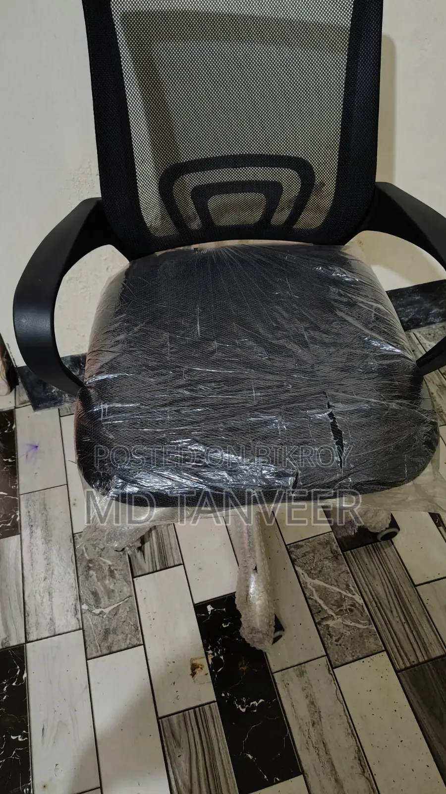 Office Table 4 Chairs Unused New