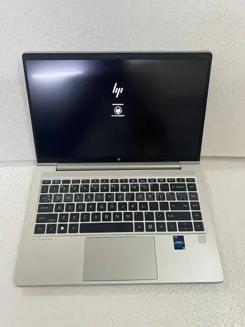 Laptop HP EliteBook 640 G9 8GB Intel Core I5 SSD 256GB