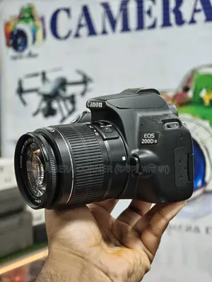 Canon 200dmark2+18-55mm Lens