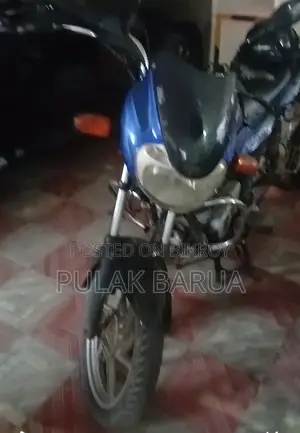 বাজাজ ডিসকভার ১২৫ ২০০৬ নীল