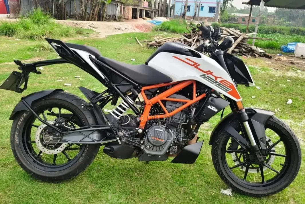 KTM Duke 125 2023 Black