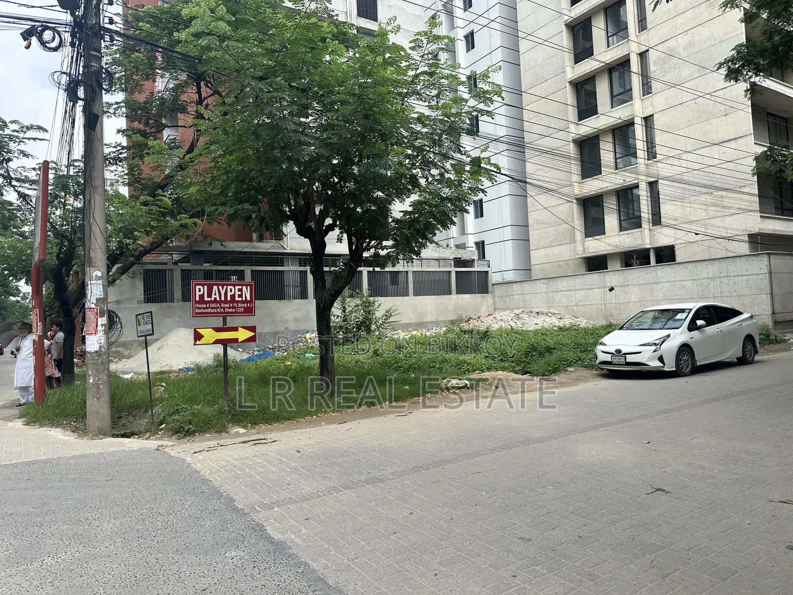 Block-J, 5-Katha, 40'x40' Road Corner Plot for Urgent Sale, Bashundhara R/A