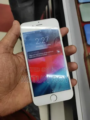 Apple iPhone 6 64 GB White