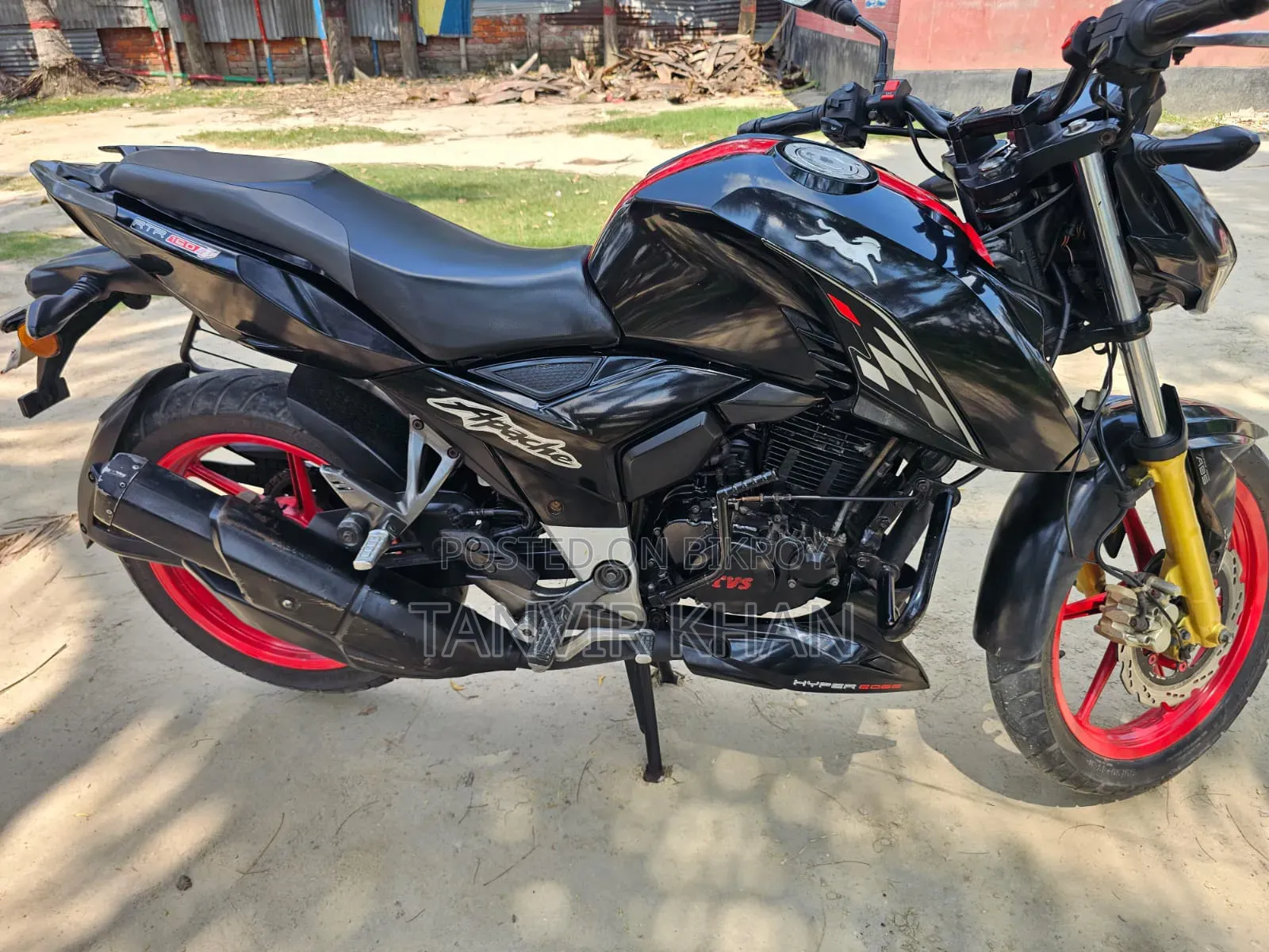 TVS Apache 160 4V 2022 Black