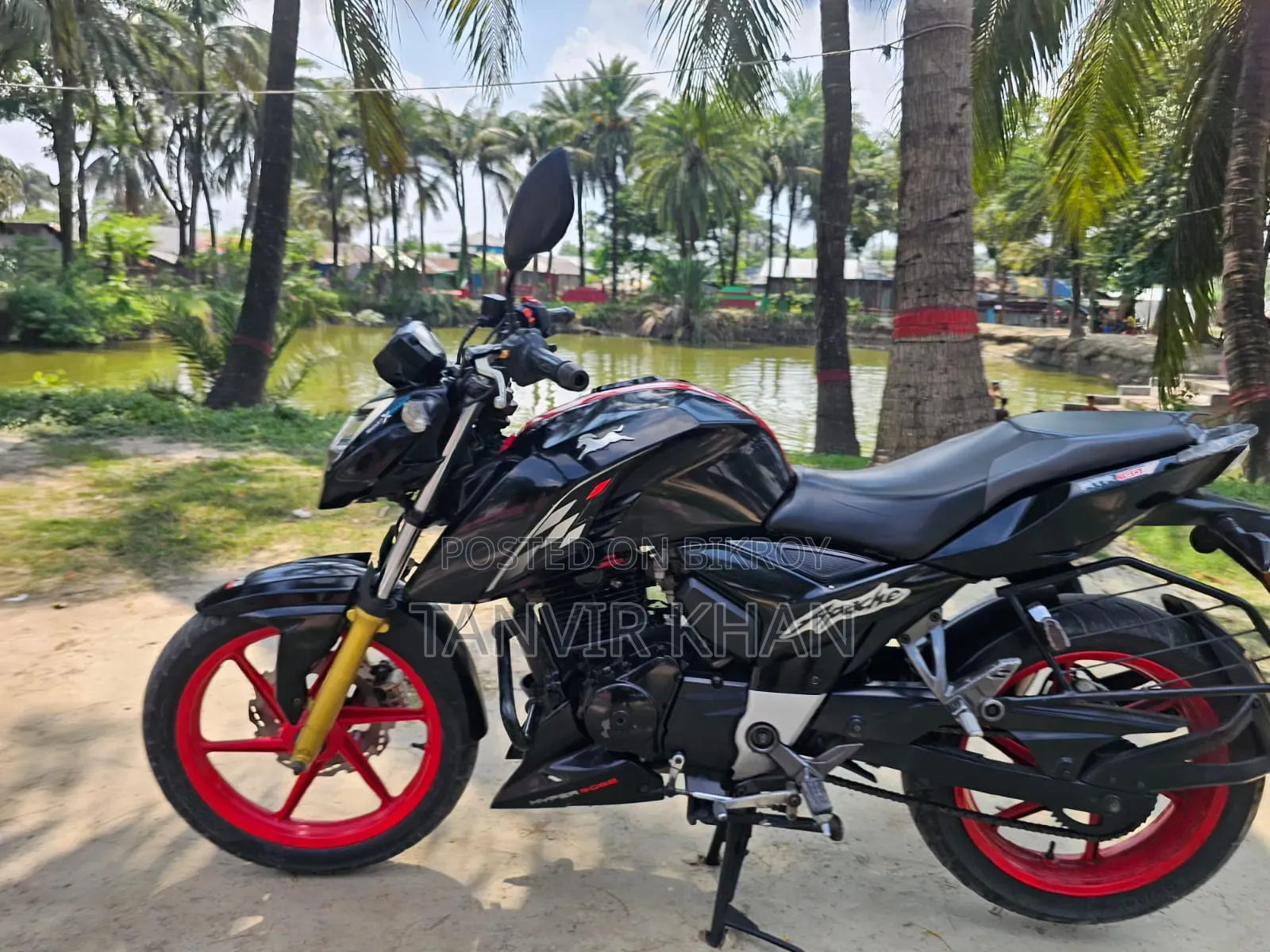 TVS Apache 160 4V 2022 Black