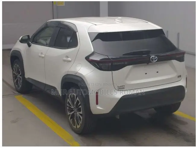 Toyota Yaris Cross 1.5 Hybrid FWD 2021 Pearl