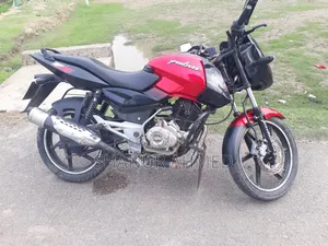 Bajaj Pulsar 150 2015 Red