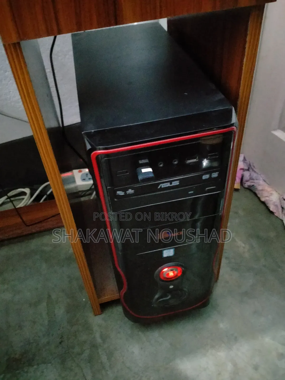 Desktop Computer 4GB Intel Core I3 HDD+SSD 1TB