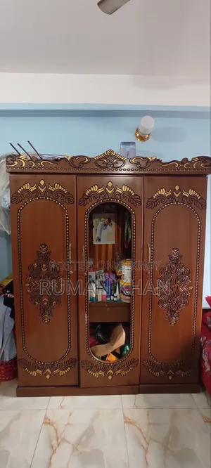 পারটেক্স আলমারি