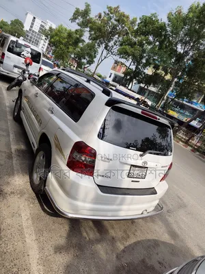 Toyota Kluger 2003 White