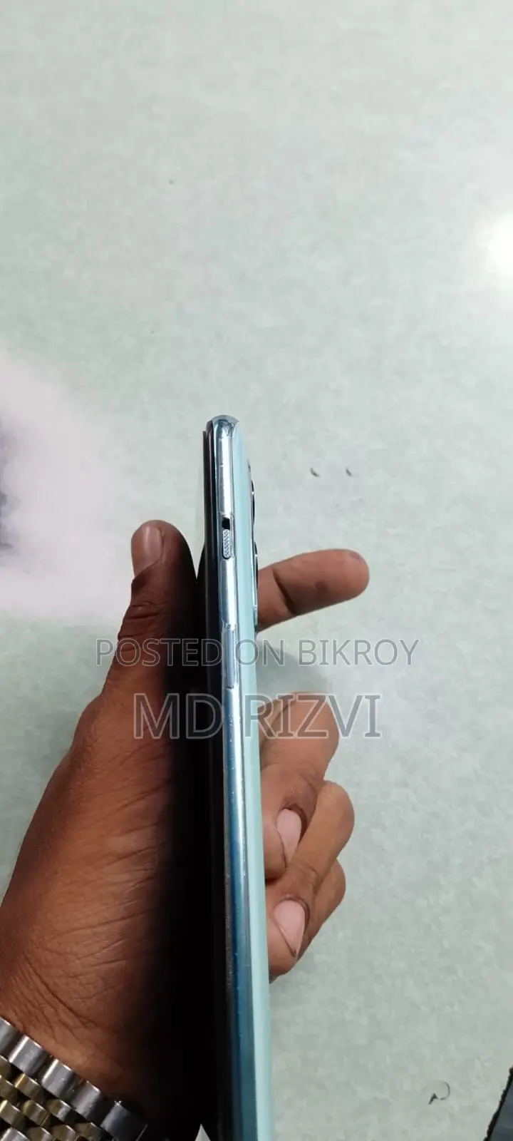 নতুন ওয়ানপ্লাস নর্ড ২ ৫জি ২৫৬ জিবি ইয়েলো