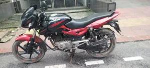Bajaj Pulsar 150 2015