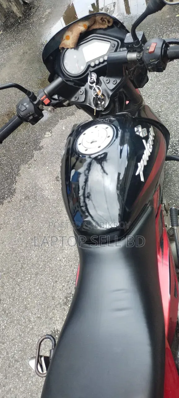 বাজাজ পালসার ১৫০ ২০১৫