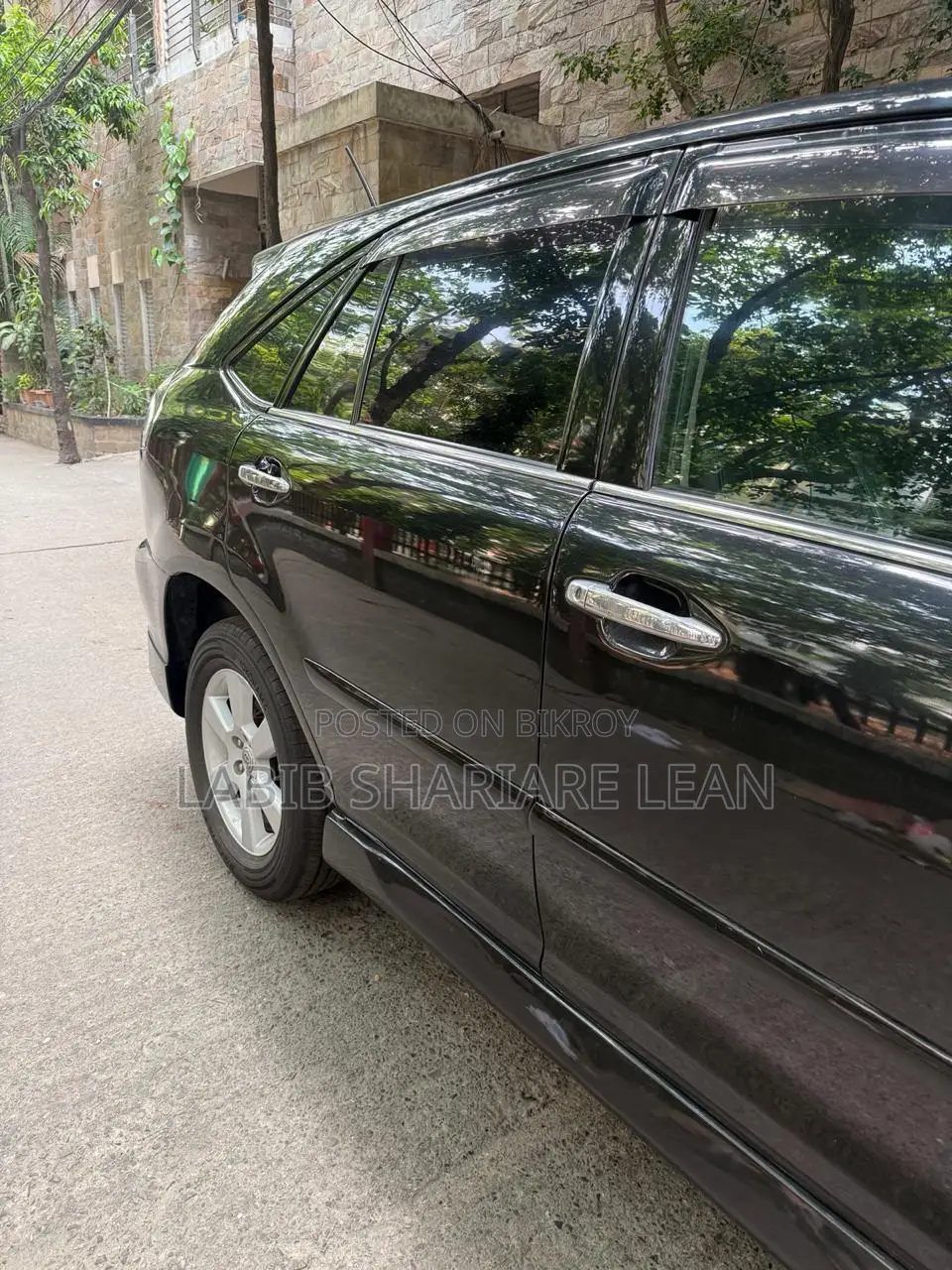 লেক্সাস আরএক্স ৩৩০ ২০০৫ কালো