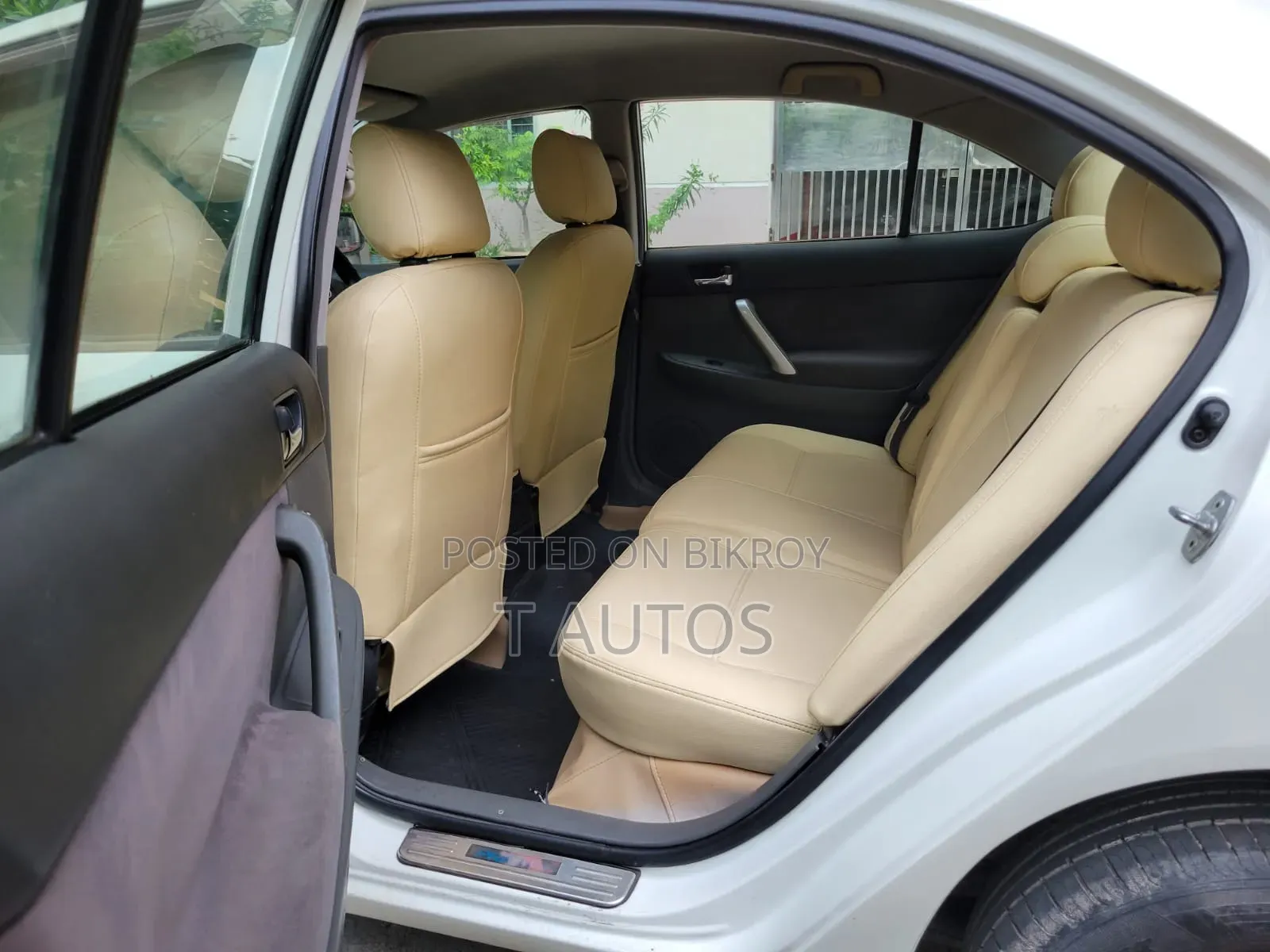 Toyota Premio 2004 Pearl